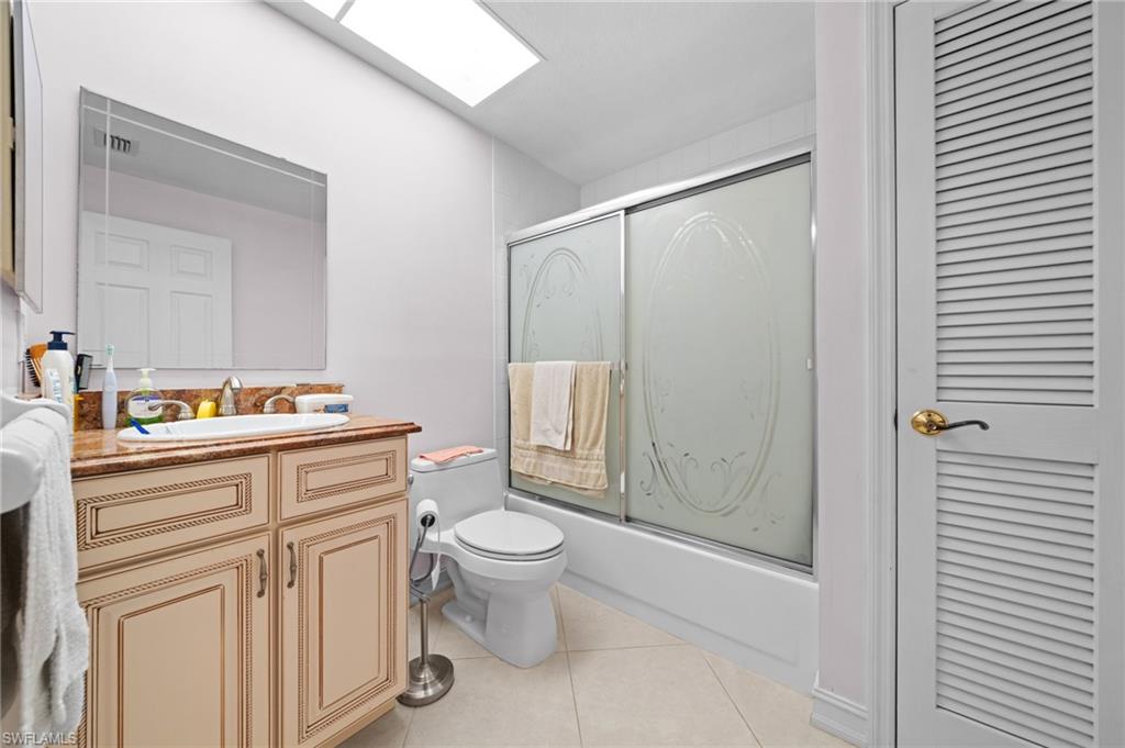 LAUREL OAKS AT PELICAN BAY - Residential