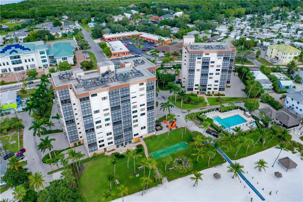 CAPER BEACH CLUB - Residential