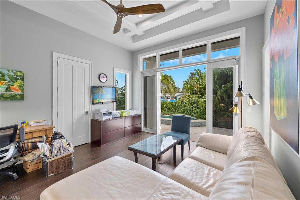 ROYAL HARBOR - Residential