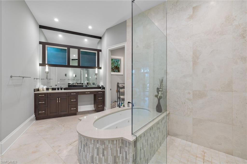 ROYAL HARBOR - Residential