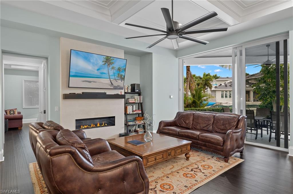 ROYAL HARBOR - Residential