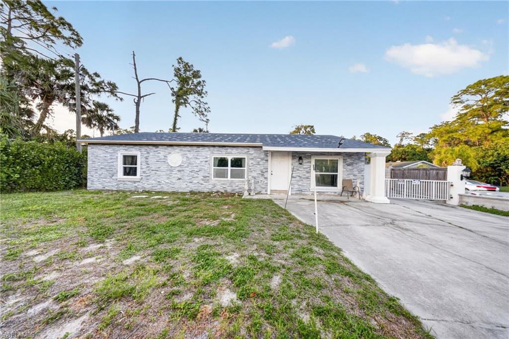 GOLDEN GATE ESTATES - Residential