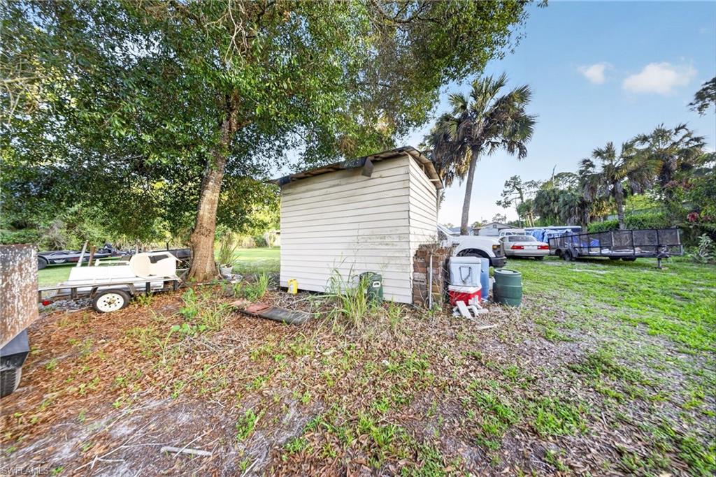 GOLDEN GATE ESTATES - Residential