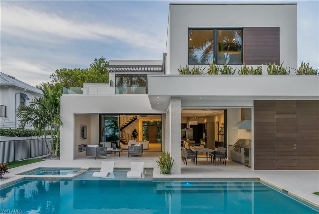 OLDE NAPLES - Residential