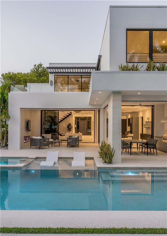 OLDE NAPLES - Residential