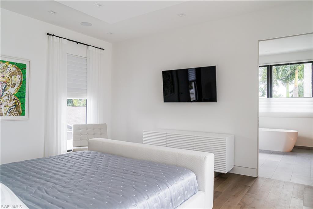 OLDE NAPLES - Residential