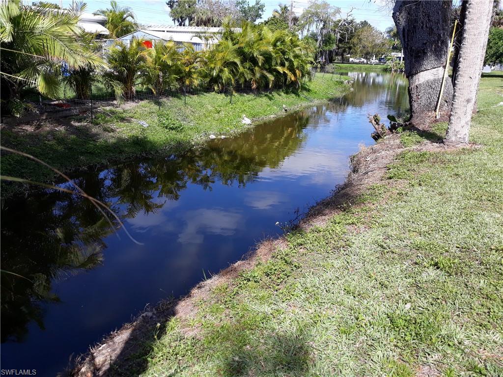 MOBILE MANOR - Residential