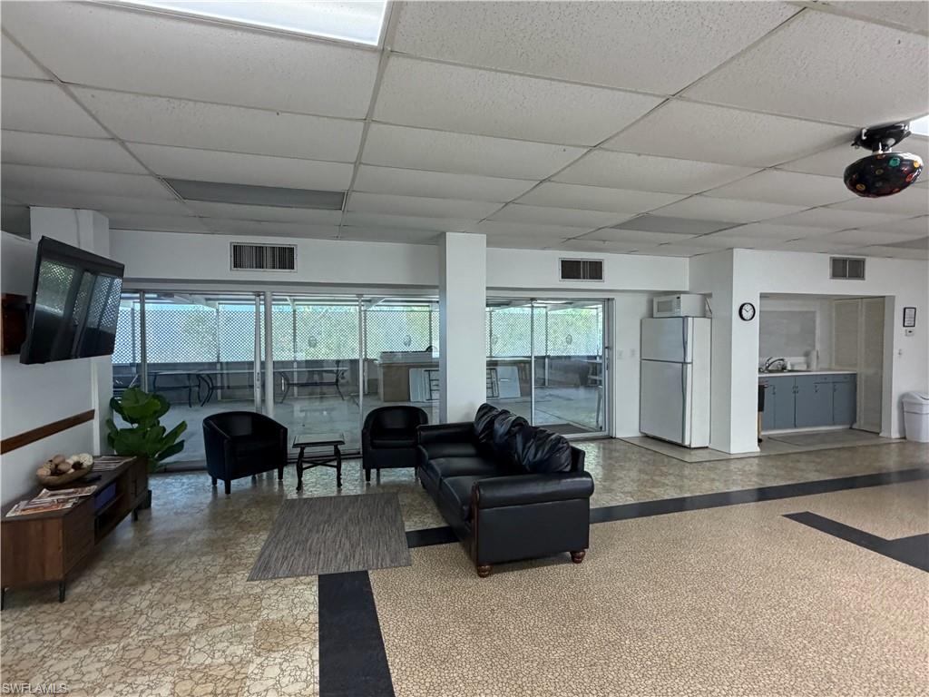 TROPIC TERRACE - Residential