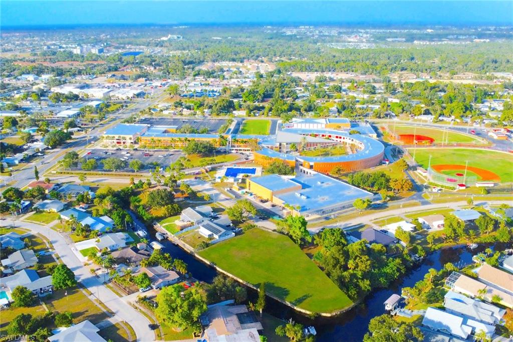 NORTH FORT MYERS - Land