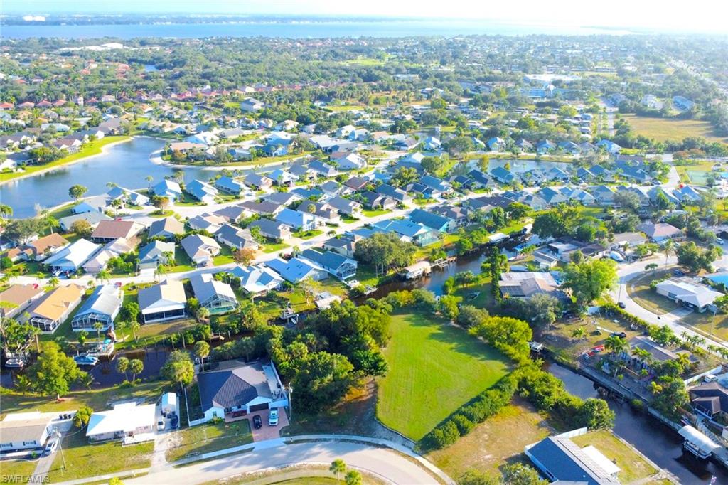 NORTH FORT MYERS - Land