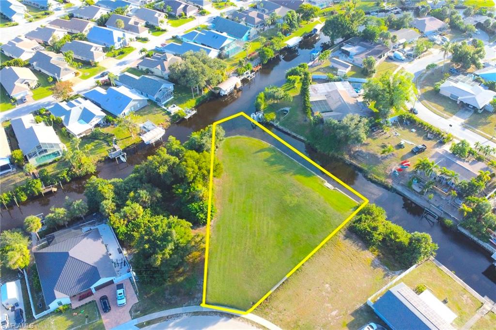 NORTH FORT MYERS - Land
