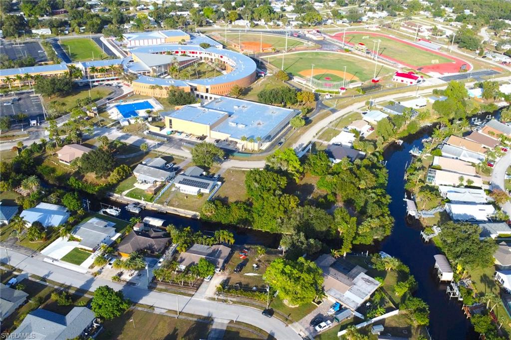 NORTH FORT MYERS - Land