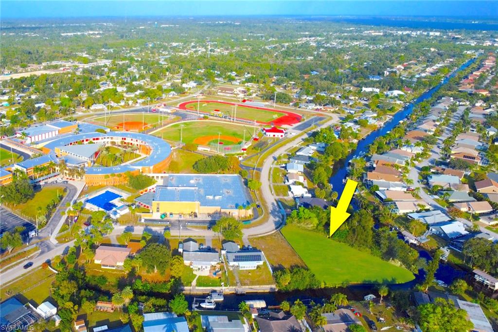 NORTH FORT MYERS - Land