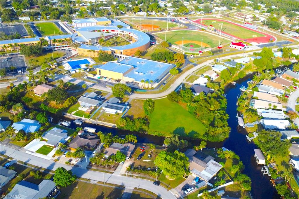 NORTH FORT MYERS - Land