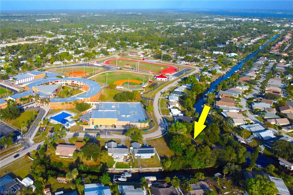 NORTH FORT MYERS - Land