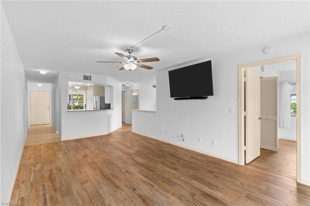 PIPERS POINTE - Residential