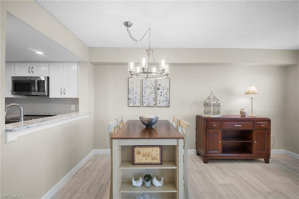 SEVEN LAKES - Residential