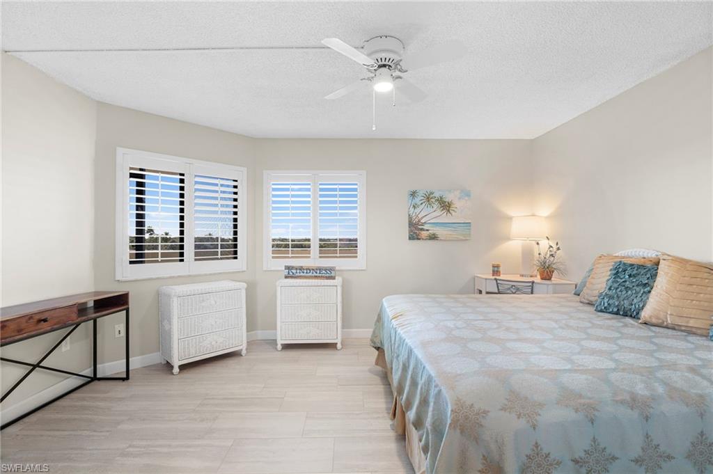 SEVEN LAKES - Residential