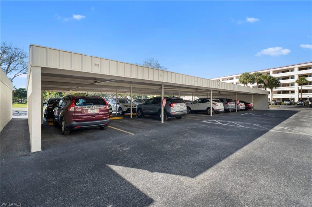 SEVEN LAKES - Residential