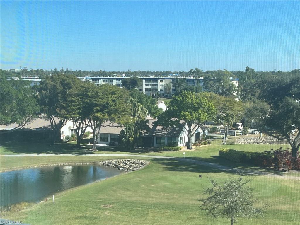 SEVEN LAKES - Residential