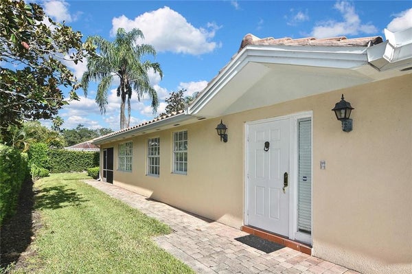 5601 ELEUTHERA WAY, NAPLES, FL 34119 - Image 484a2ae982e4fa85e5a105c7a8cda2d3/4180553484