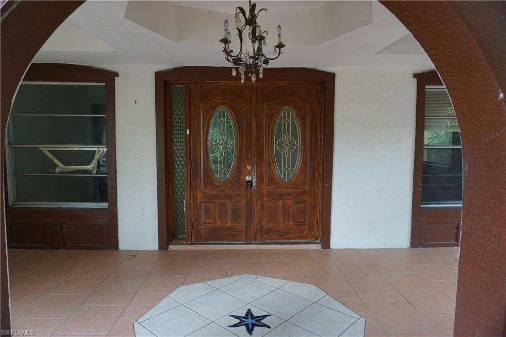 NAPLES MANOR - Residential