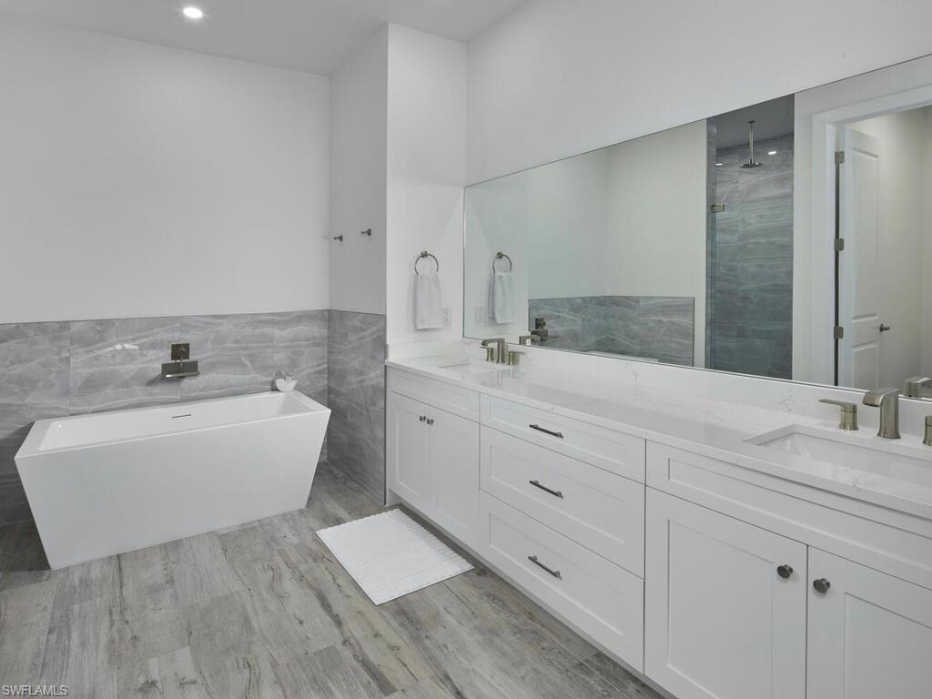 LAKE PARK - Residential Lease