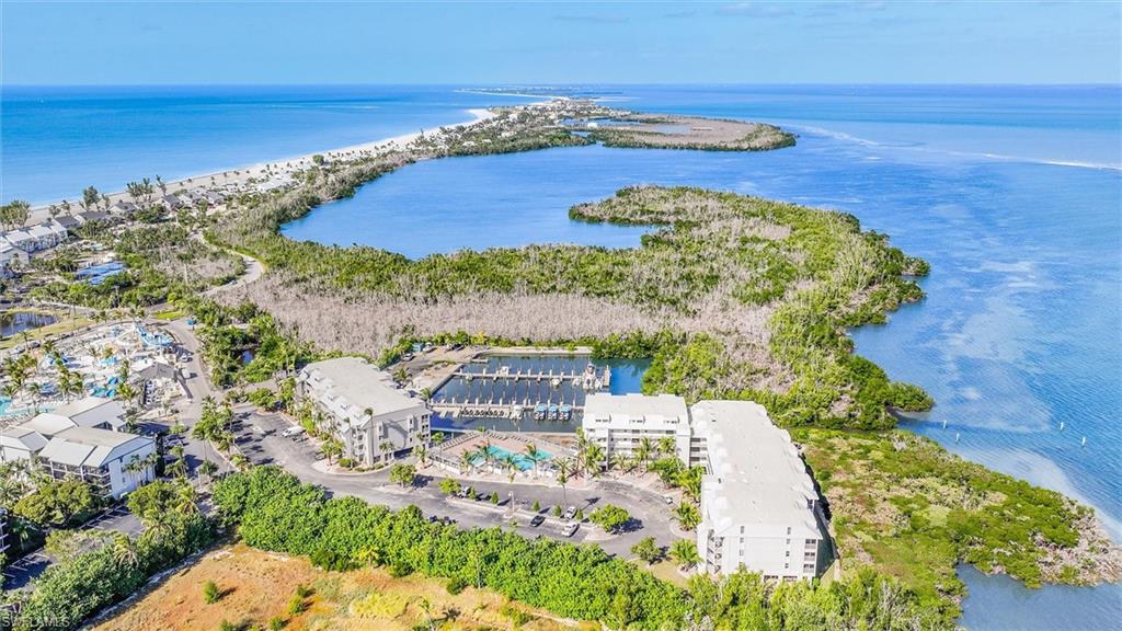 BAYSIDE VILLAS - Residential