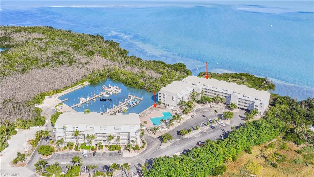 BAYSIDE VILLAS - Residential