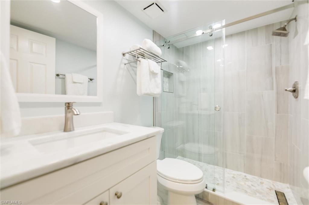 BAYSIDE VILLAS - Residential