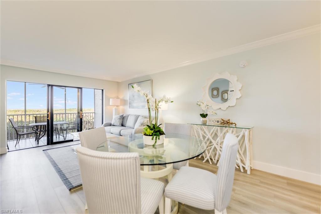 BAYSIDE VILLAS - Residential