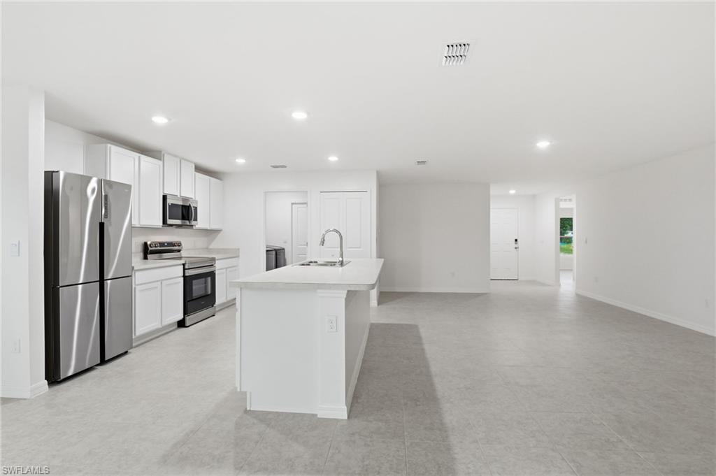 LEHIGH ACRES - Residential Lease