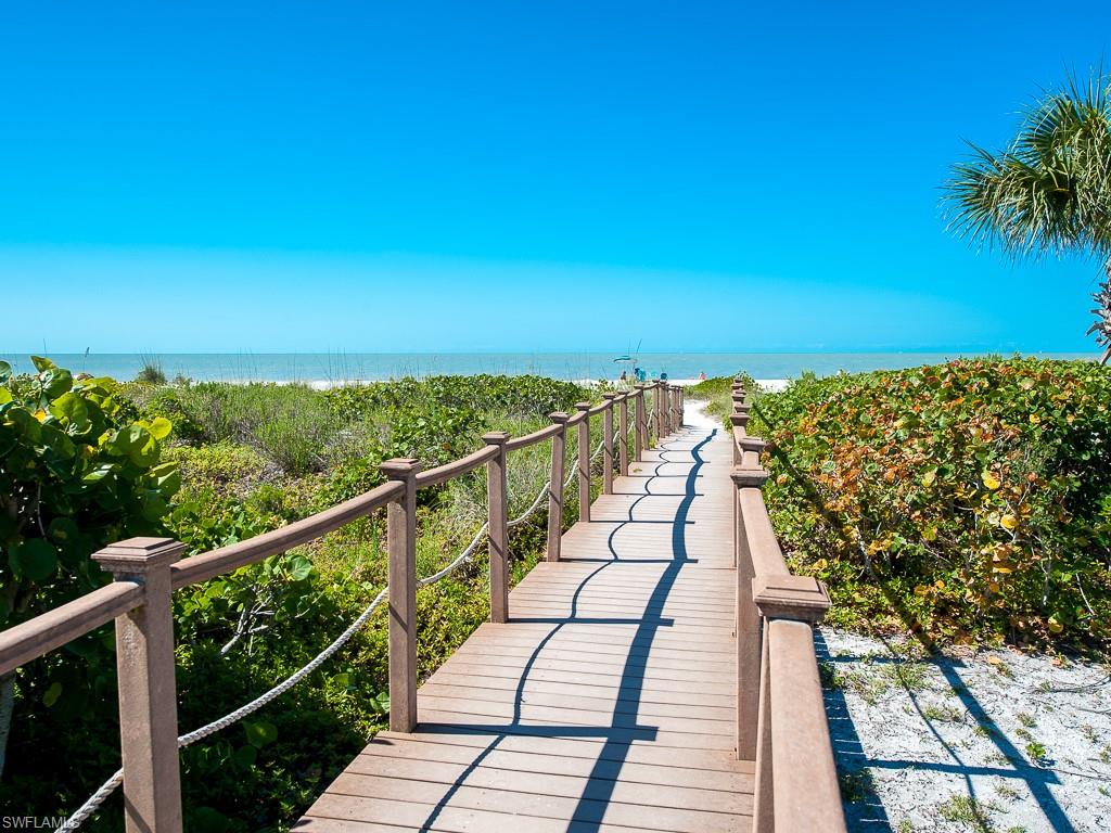 SAND POINTE - Residential