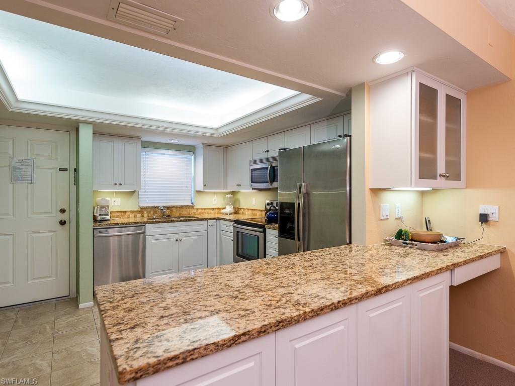 SAND POINTE - Residential