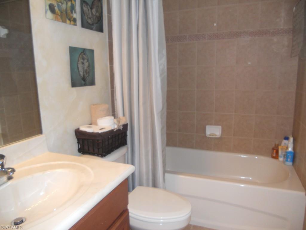 COLONNADE AT FORUM - Residential