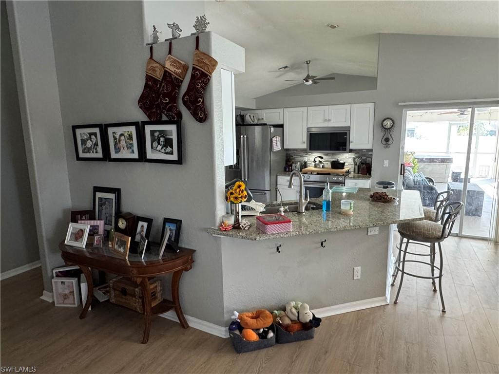 WILLOW CREEK - Residential