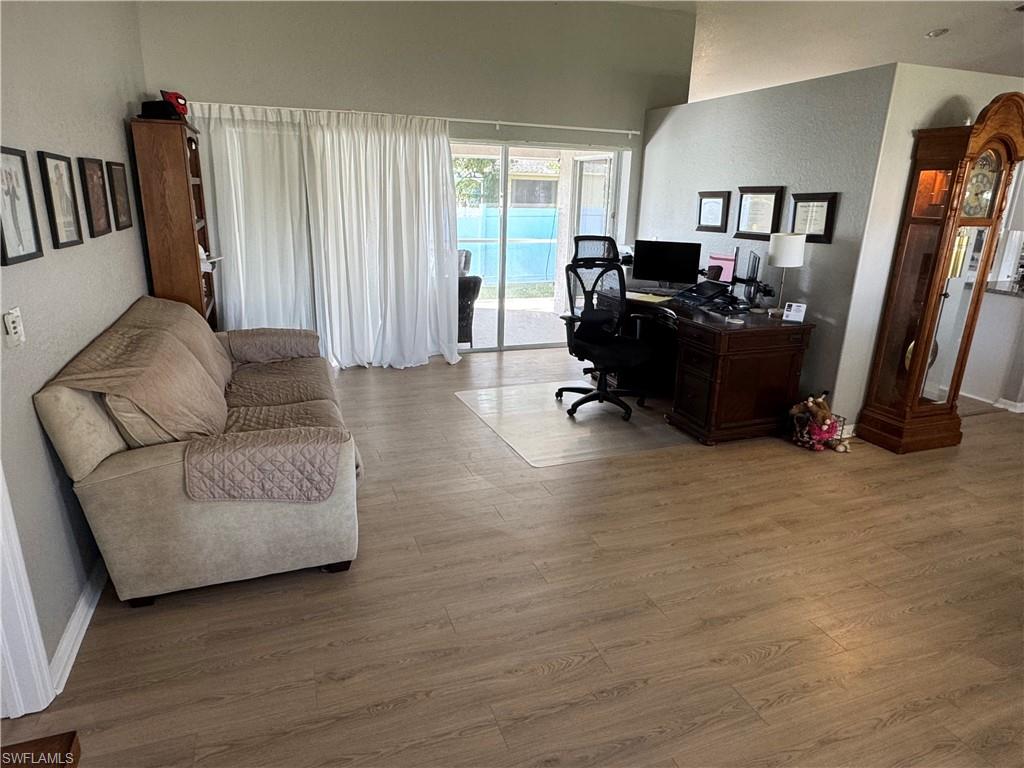 WILLOW CREEK - Residential