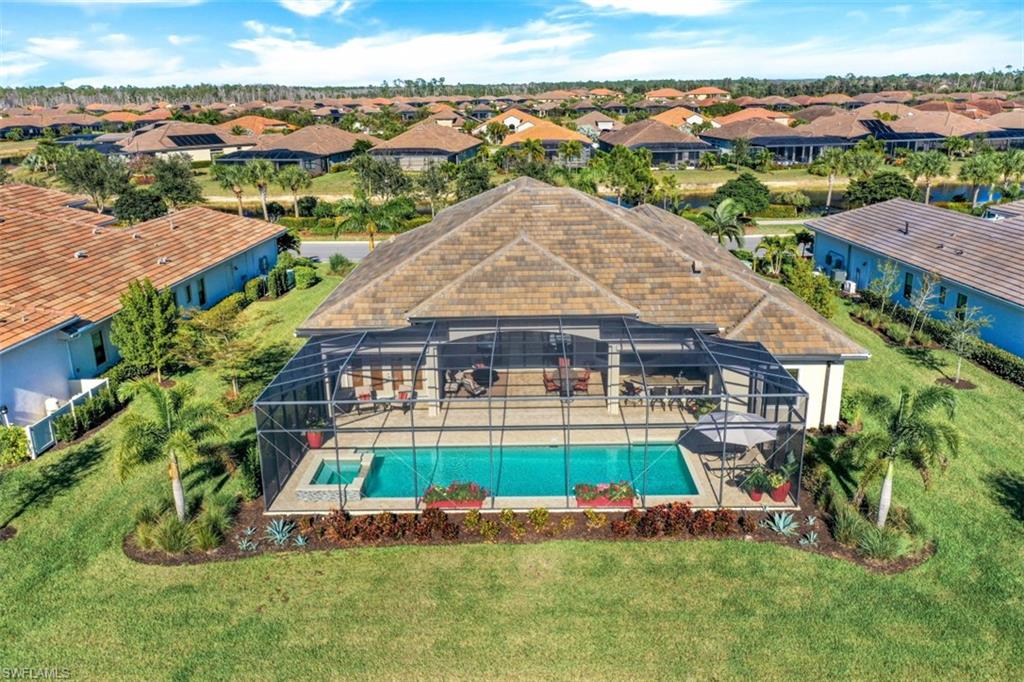 ESPLANADE - Residential