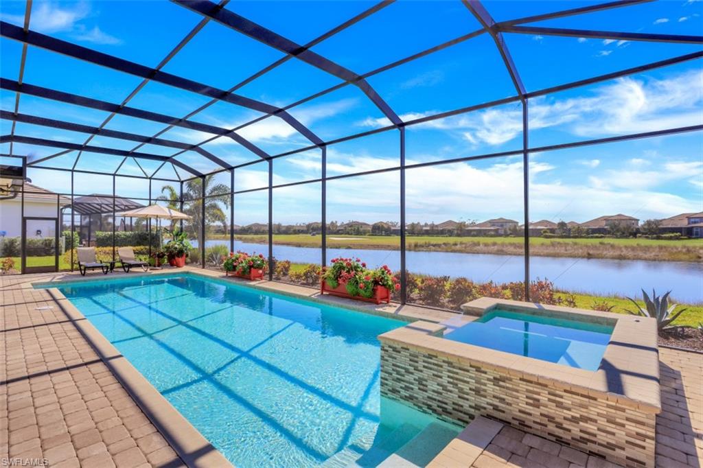 ESPLANADE - Residential