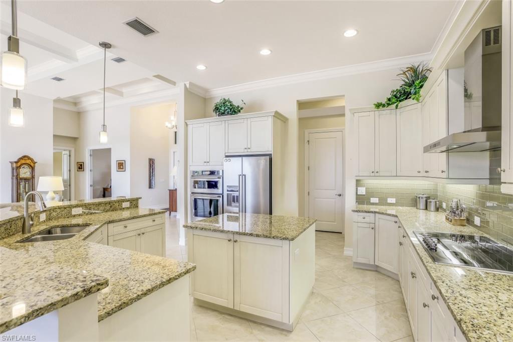 ESPLANADE - Residential