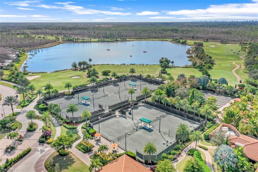 ESPLANADE - Residential