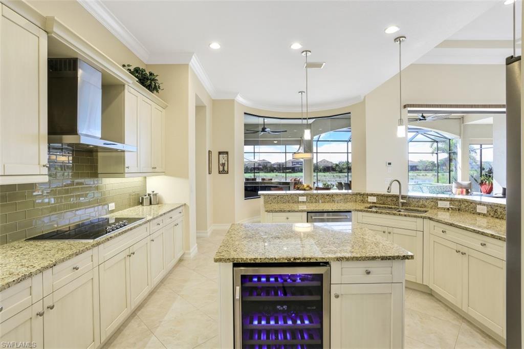 ESPLANADE - Residential