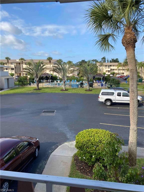 FAIRWAYS CONDO - Residential