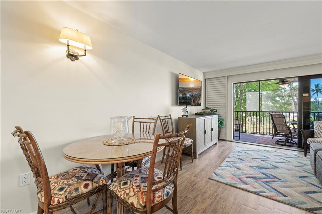 TENNIS VILLAS - Residential