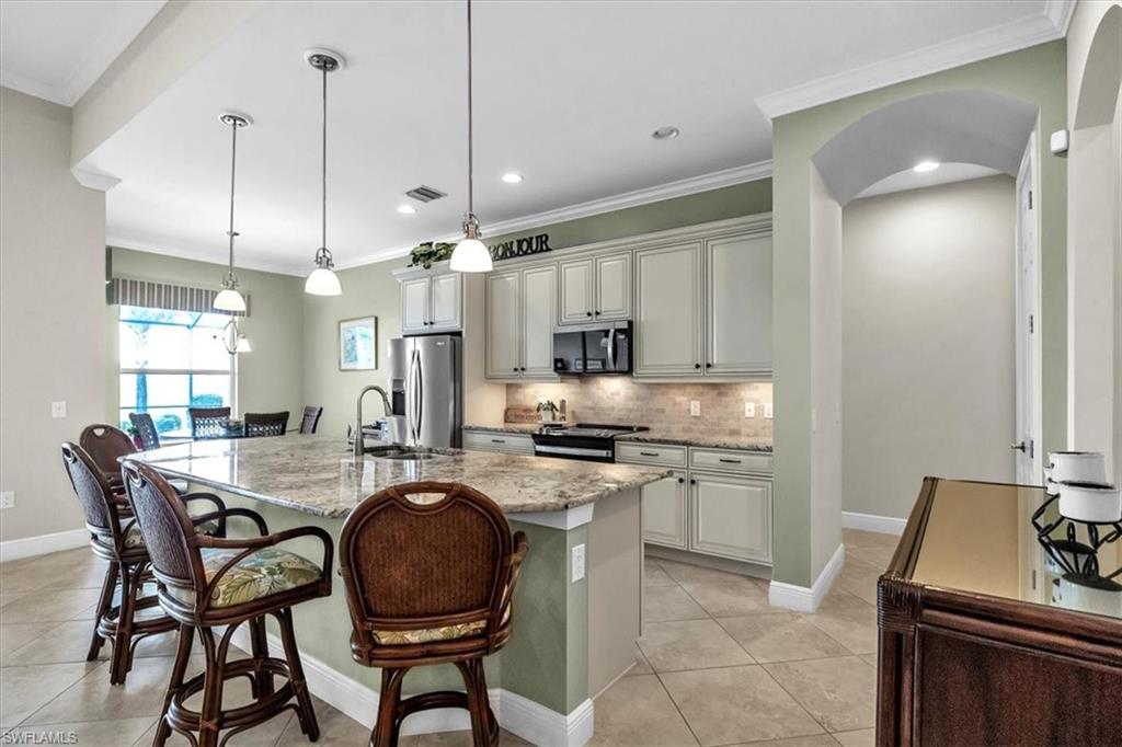 AZZURRA - Residential