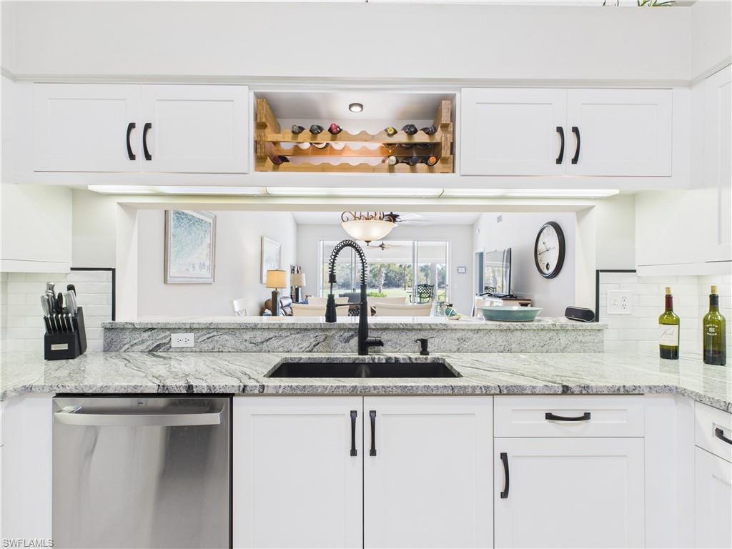 MONTCLAIR PARK VILLAS - Residential