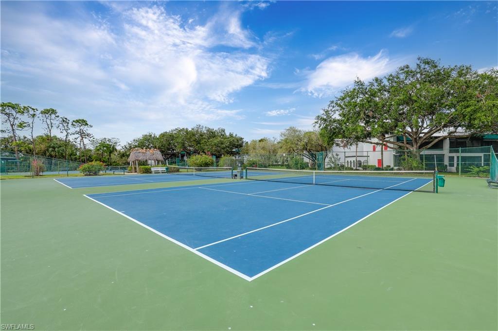 WORLD TENNIS CENTER - Residential Lease