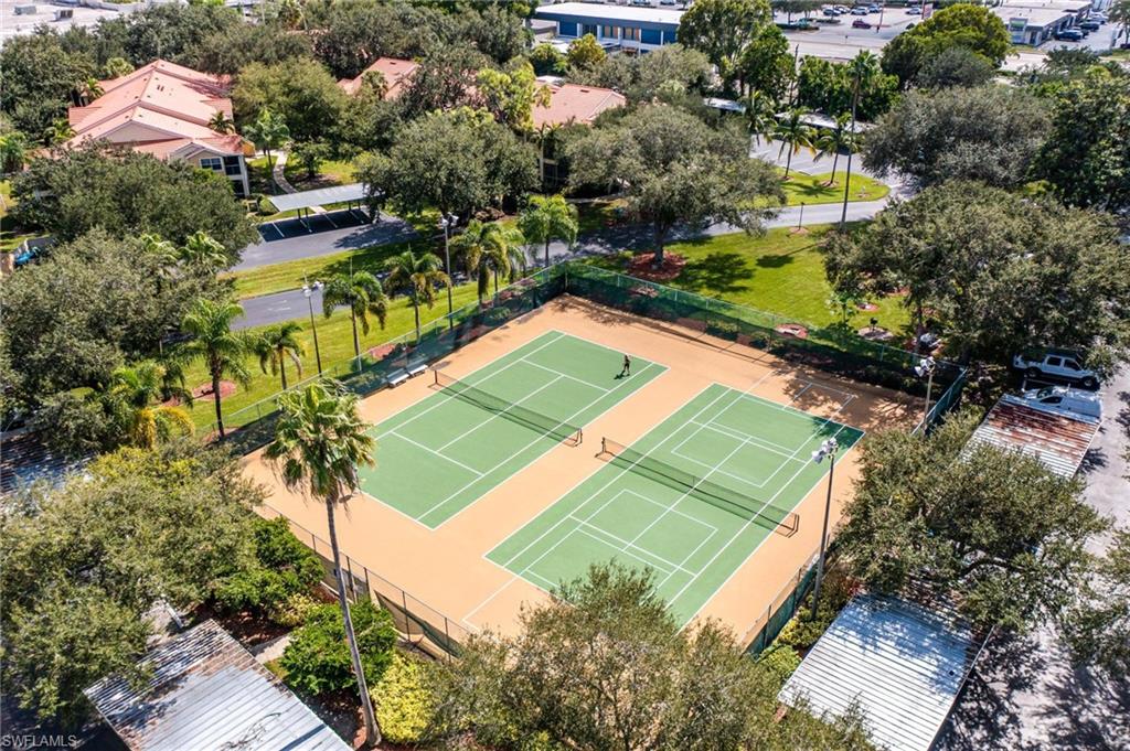 VENETIAN PALMS - Residential