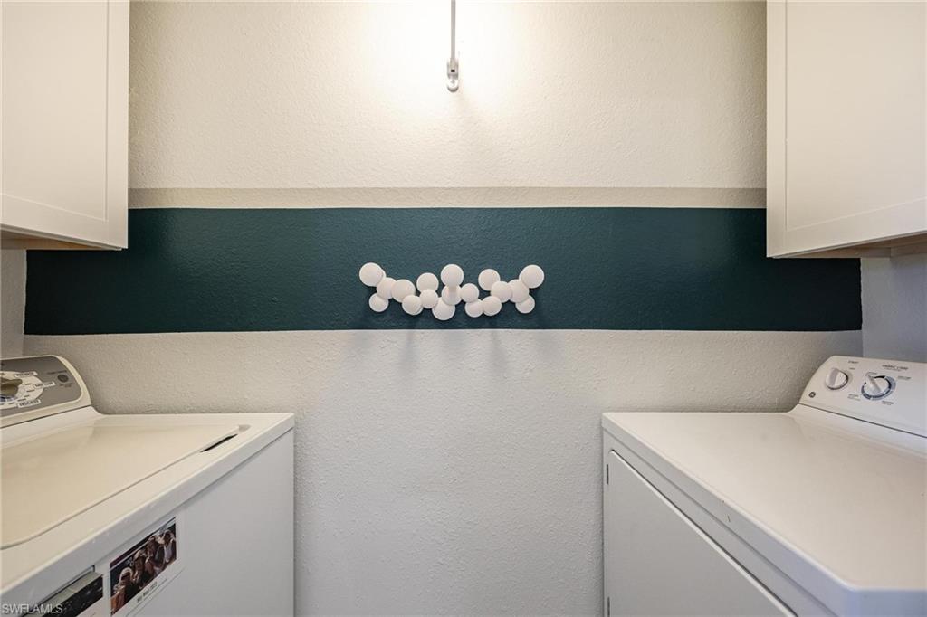 VENETIAN PALMS - Residential