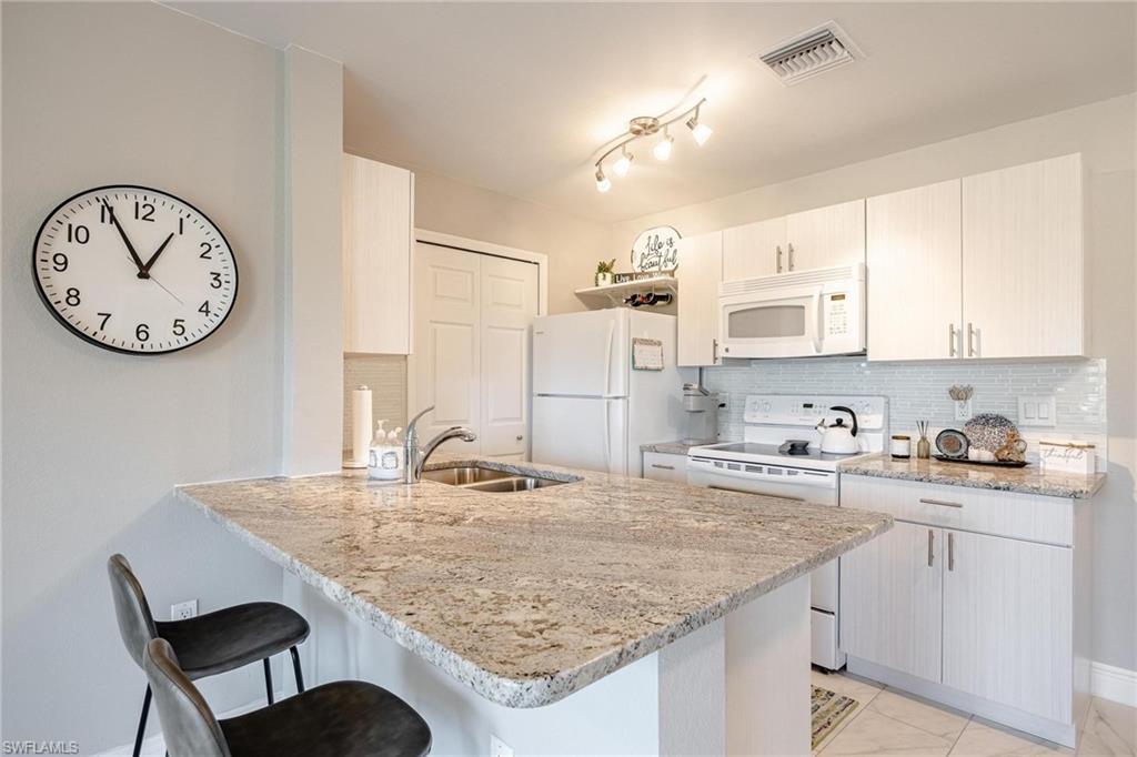 VENETIAN PALMS - Residential